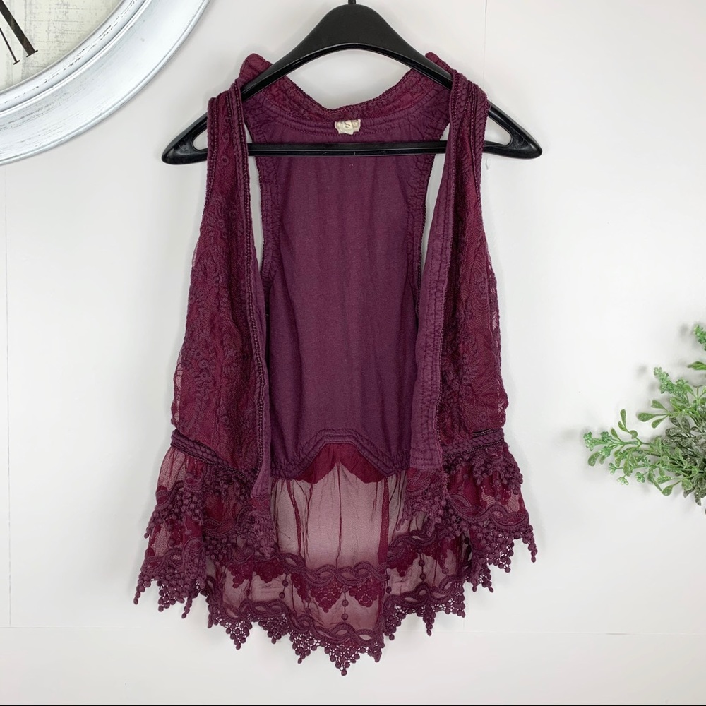 BKE Lace sleeveless cardigan